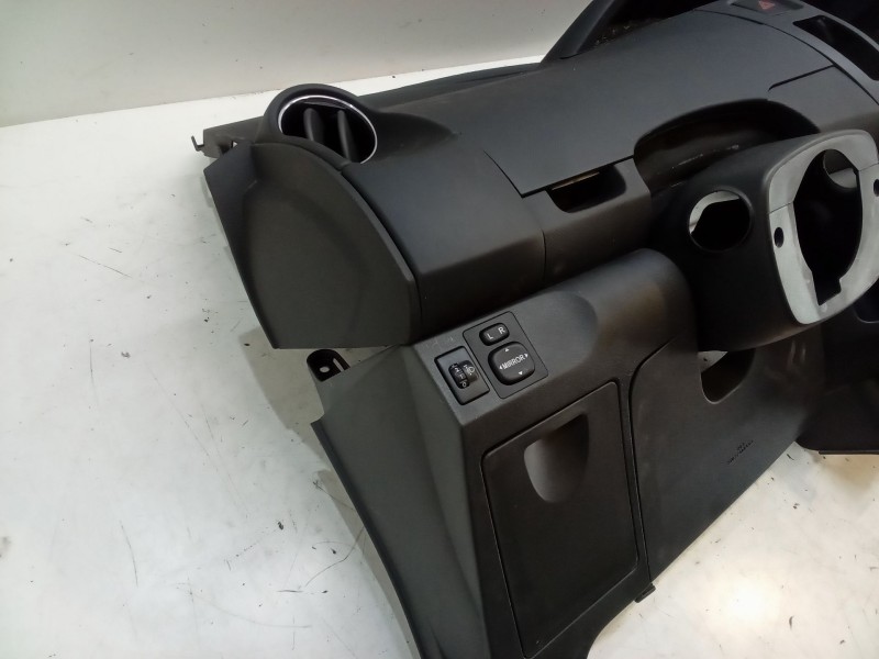 Recambio de salpicadero para toyota yaris (_p9_) 1.33 vvt-i (nsp90_) referencia OEM IAM   