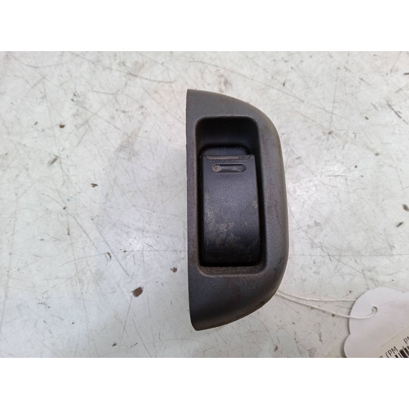 Recambio de mando elevalunas delantero izquierdo para peugeot 107 (pm_, pn_) 1.0 referencia OEM IAM   