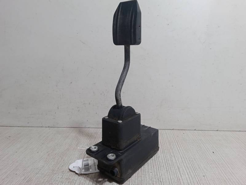 PEDAL ACELERADOR 
