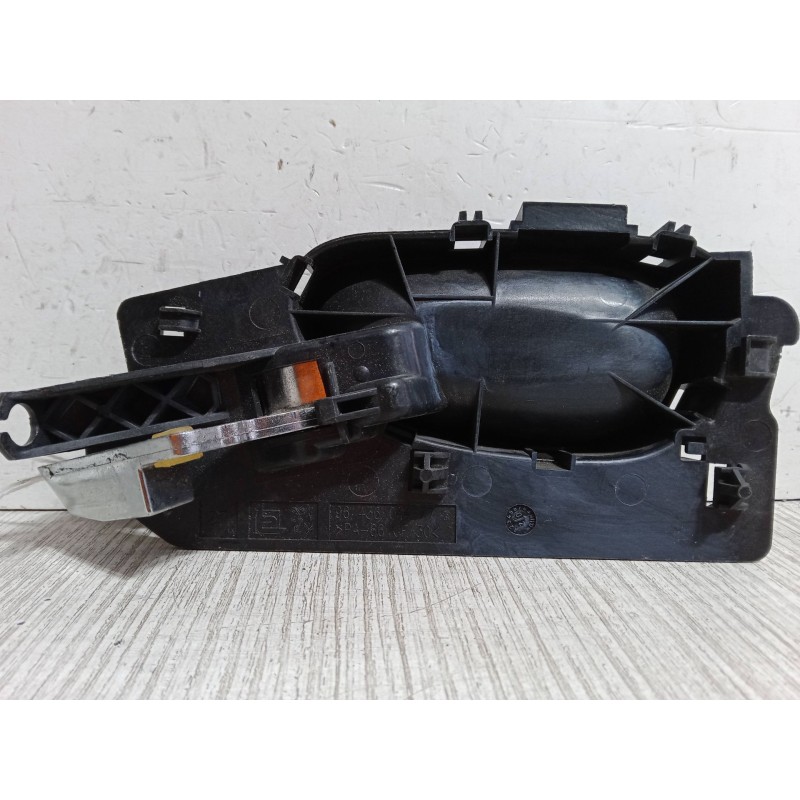 Recambio de maneta interior puerta trasera izquierda para toyota auris (_e15_) 1.33 dual-vvti (nre150_) referencia OEM IAM   