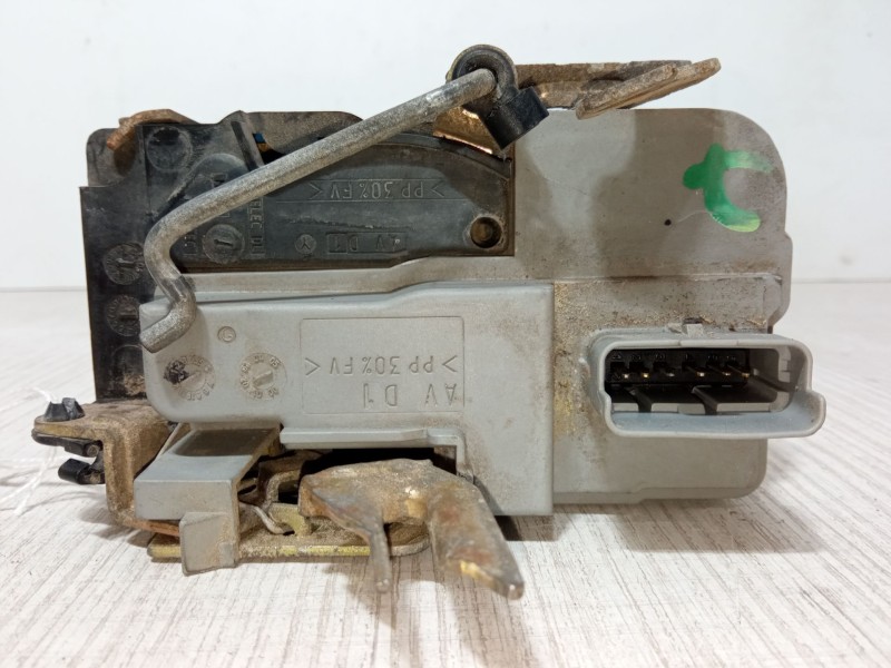 Recambio de cerradura puerta delantera derecha para citroën xsara (n1) 1.9 d referencia OEM IAM   