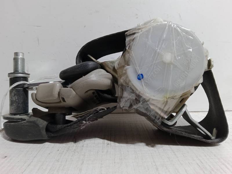 CINTURON SEGURIDAD TRASERO DERECHO 