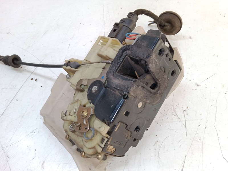 Recambio de cerradura puerta delantera izquierda para volkswagen polo (9n_, 9a_) 1.2 12v referencia OEM IAM   