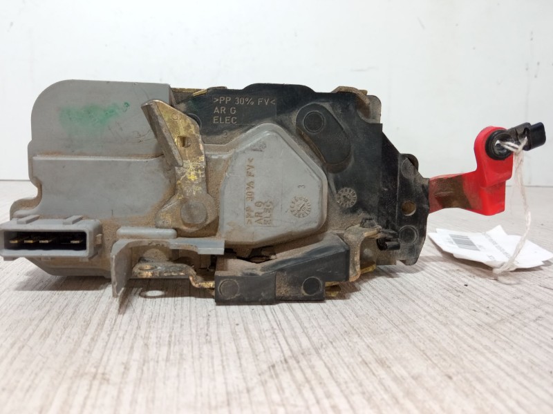 Recambio de cerradura puerta trasera izquierda para citroën xsara (n1) 1.9 d referencia OEM IAM   