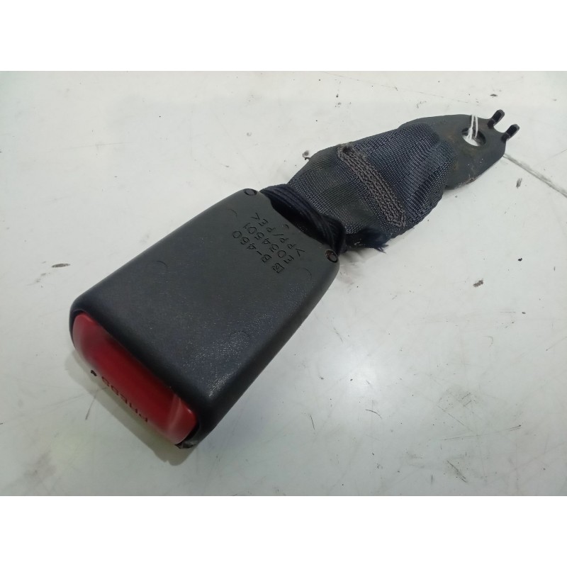 Recambio de anclaje cinturon trasero derecho para toyota yaris (_p9_) 1.33 vvt-i (nsp90_) referencia OEM IAM   