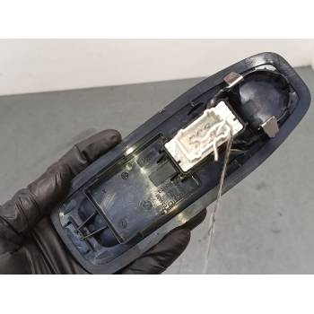 MANDO ELEVALUNAS DELANTERO DERECHO 96751118ZD 