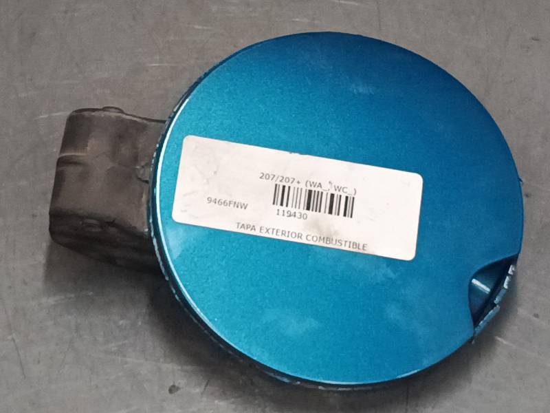 TAPA EXTERIOR COMBUSTIBLE 