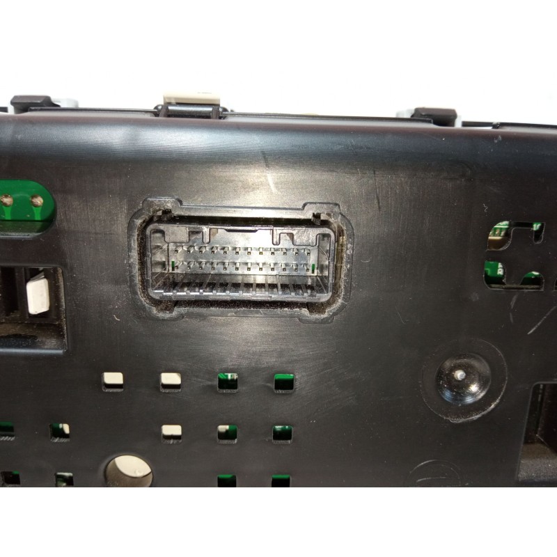 Recambio de cuadro instrumentos para ssangyong rodius ii 2.2 xdi referencia OEM IAM 80230-21580 M105 QE10 11003012900S