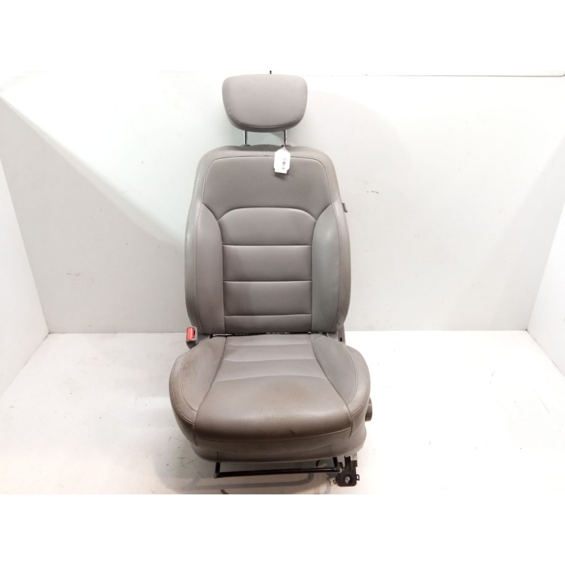 Recambio de asiento delantero izquierdo para ssangyong rodius ii 2.2 xdi referencia OEM IAM   