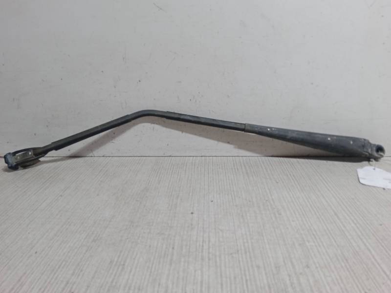 BRAZO LIMPIA DELANTERO IZQUIERDO 