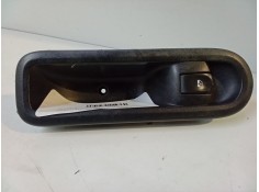 Recambio de mando elevalunas delantero derecho para renault twingo ii (cn0_) 1.2 16v (cn0k, cn0v) referencia OEM IAM   