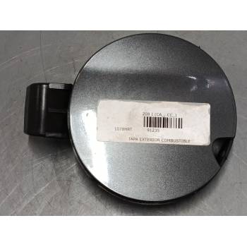 TAPA EXTERIOR COMBUSTIBLE 