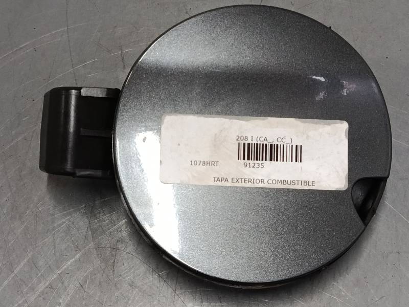 TAPA EXTERIOR COMBUSTIBLE 