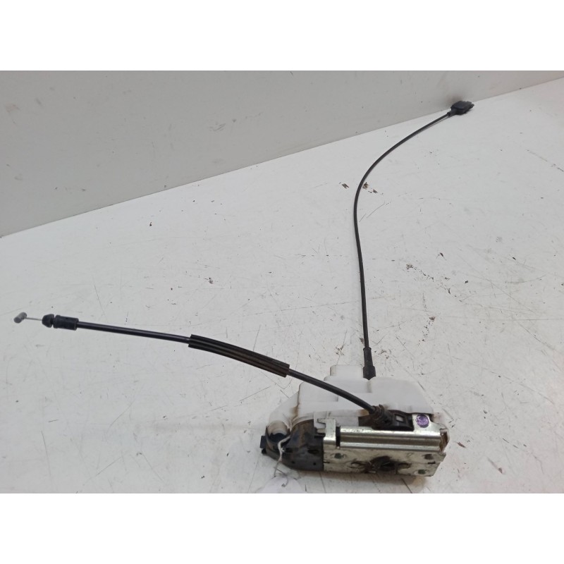 Recambio de cerradura puerta delantera derecha para renault twingo ii (cn0_) 1.2 16v (cn0k, cn0v) referencia OEM IAM   