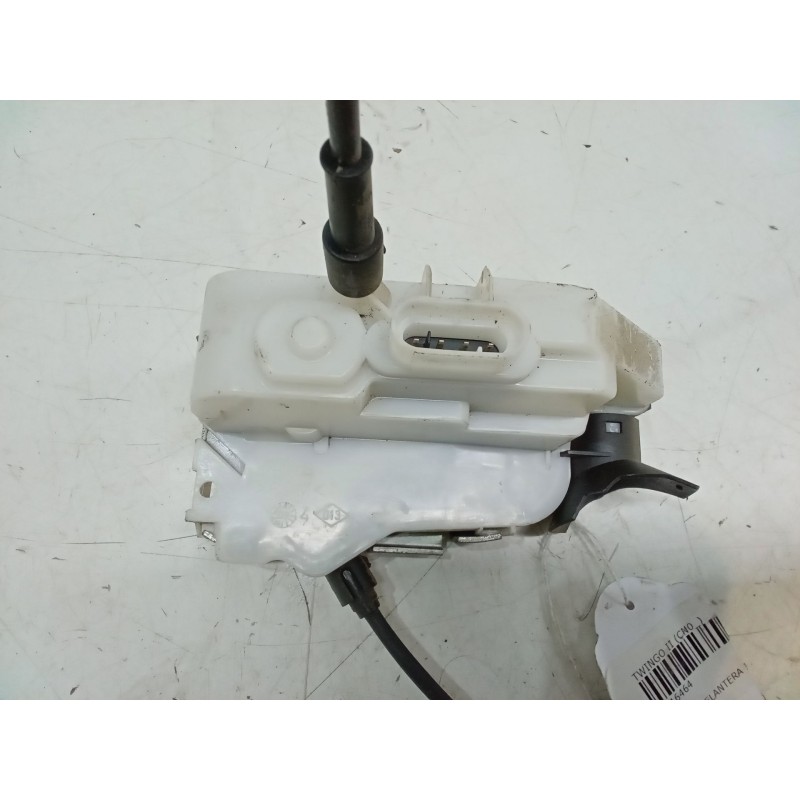 Recambio de cerradura puerta delantera izquierda para renault twingo ii (cn0_) 1.2 16v (cn0k, cn0v) referencia OEM IAM   