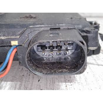 CERRADURA PUERTA DELANTERA DERECHA 