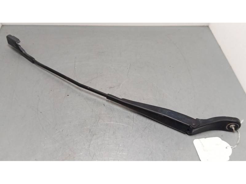 BRAZO LIMPIA DELANTERO IZQUIERDO 9673291980 
