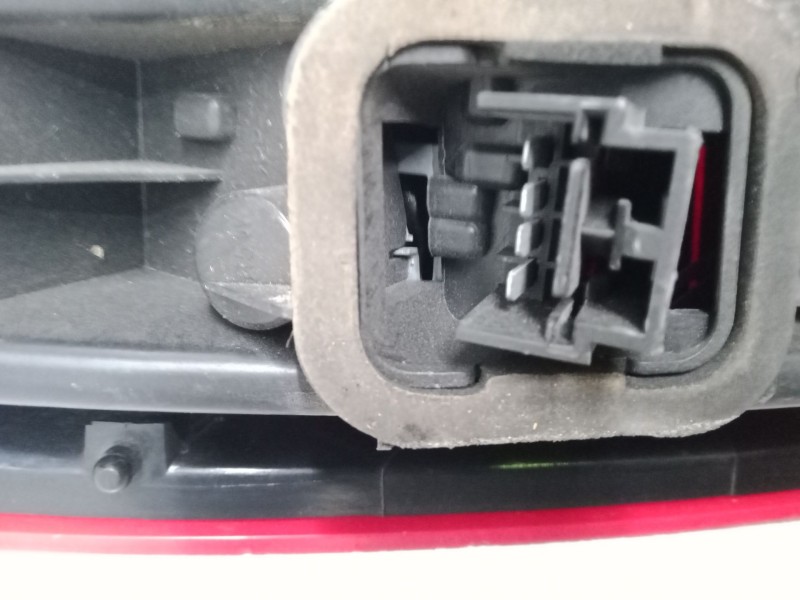 Recambio de piloto trasero derecho para fiat grande punto (199_) 1.4 t-jet (199axm1a, 199bxm1a, 199bxn1a) referencia OEM IAM   