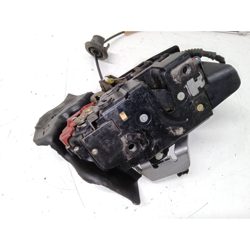 Recambio de cerradura puerta trasera izquierda para audi a4 b6 avant (8e5) 2.5 tdi quattro referencia OEM IAM    Recambio de cerradura puerta trasera izquierda para audi a4 b6 avant (8e5) 2.5 tdi quattro referencia OEM IAM
