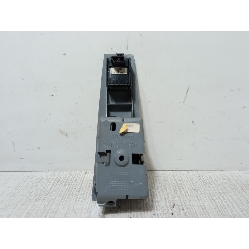Recambio de mando elevalunas trasero derecho para bmw 7 (e65, e66, e67) 735 i, li referencia OEM IAM 7024490  8379597