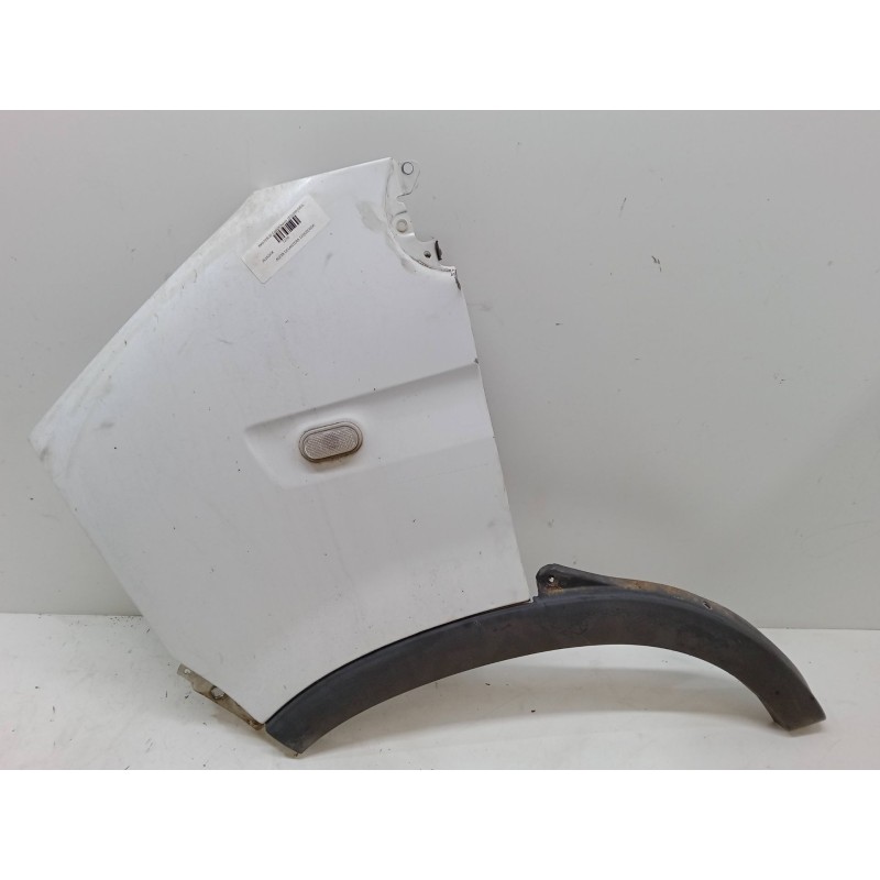 Recambio de aleta delantera izquierda para renault master ii caja/chasis (ed/hd/ud) 2.5 dci 120 referencia OEM IAM   