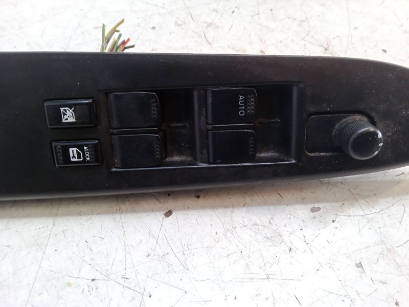 Recambio de mando elevalunas delantero izquierdo para suzuki sx4 (ey, gy) 1.9 ddis 4x4 (rw 419d) referencia OEM IAM   