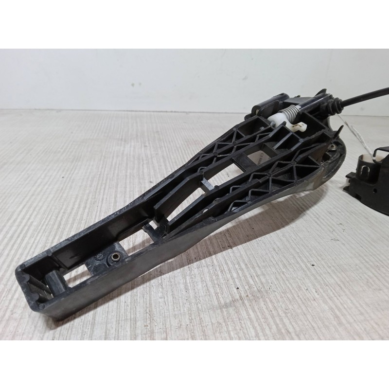 Recambio de cerradura puerta delantera derecha para citroën c3 i (fc_, fn_) 1.4 i referencia OEM IAM 46933230  