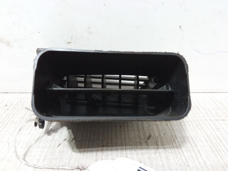Recambio de aireador izquierdo para bmw 7 (e65, e66, e67) 735 i, li referencia OEM IAM 64228223333  