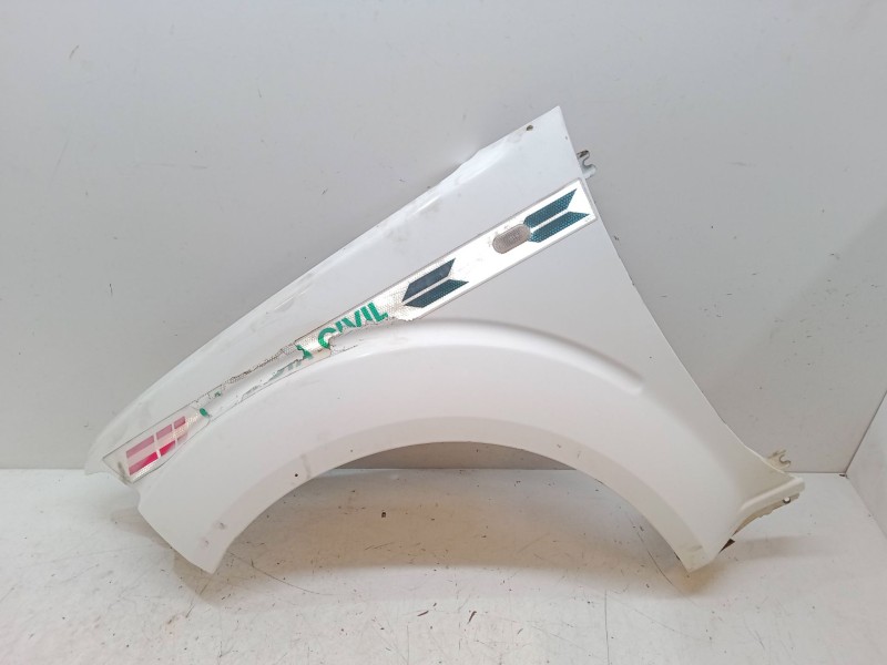 Recambio de aleta delantera izquierda para nissan pathfinder fe 2.5 dci referencia OEM IAM   