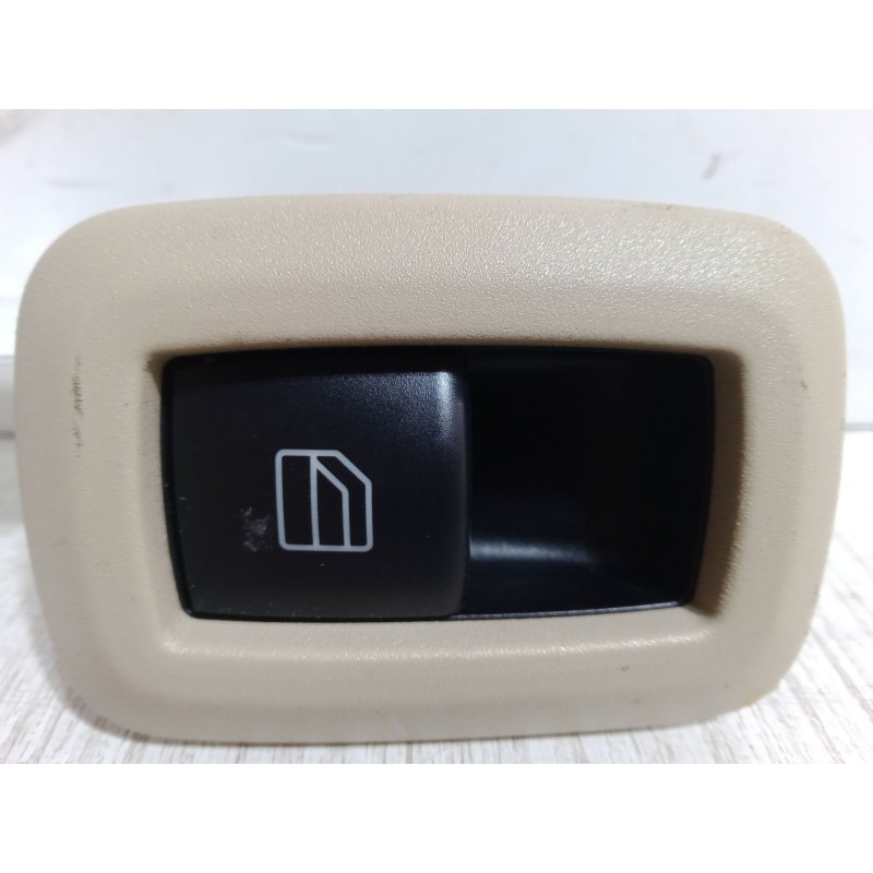 Recambio de mando elevalunas trasero izquierdo para mercedes-benz clase b sports tourer (w245) b 160 (245.231) referencia OEM IA