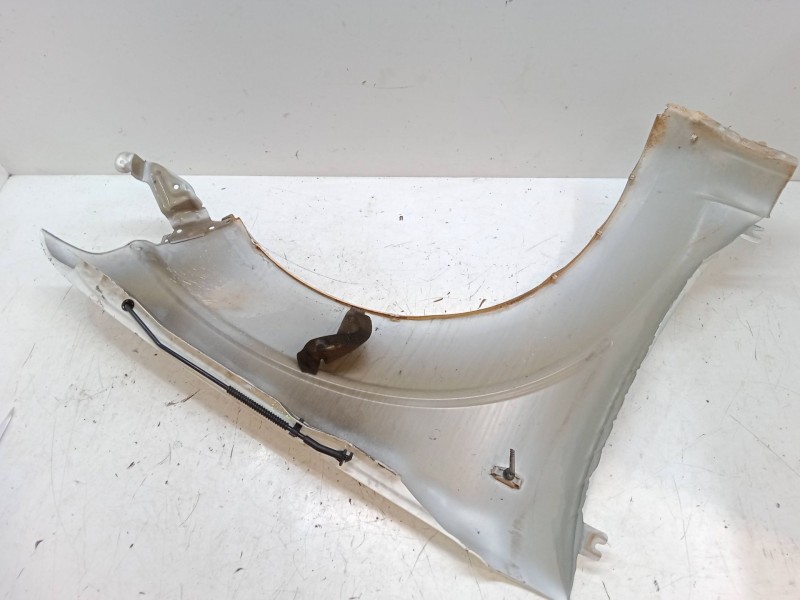 Recambio de aleta delantera izquierda para nissan pathfinder fe 2.5 dci referencia OEM IAM   