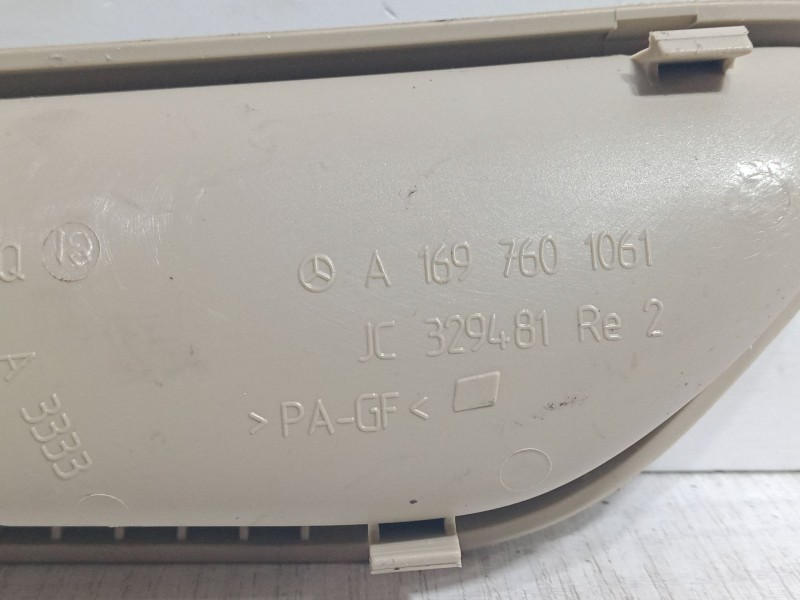 Recambio de maneta interior puerta delantera derecha para mercedes-benz clase b sports tourer (w245) b 160 (245.231) referencia 