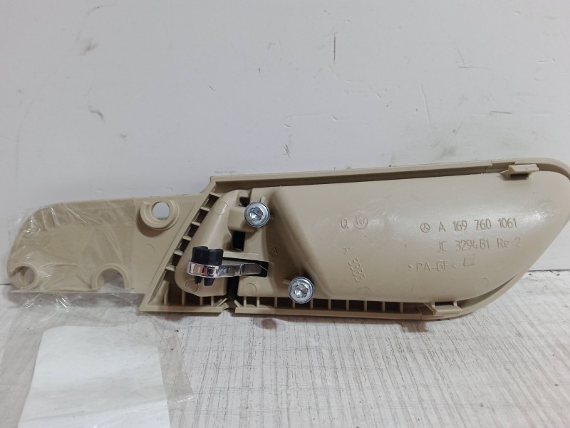 Recambio de maneta interior puerta trasera derecha para mercedes-benz clase b sports tourer (w245) b 160 (245.231) referencia OE