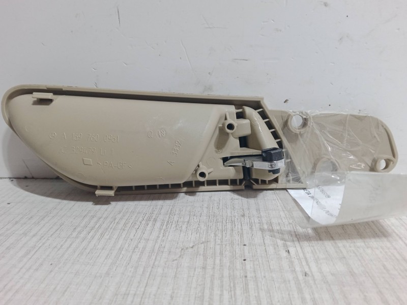 Recambio de maneta interior puerta trasera izquierda para mercedes-benz clase b sports tourer (w245) b 160 (245.231) referencia 