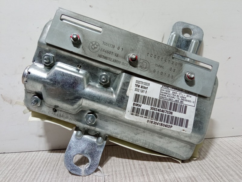 Recambio de airbag de puerta delantero izquierdo para bmw 7 (e65, e66, e67) 735 i, li referencia OEM IAM 705177901  