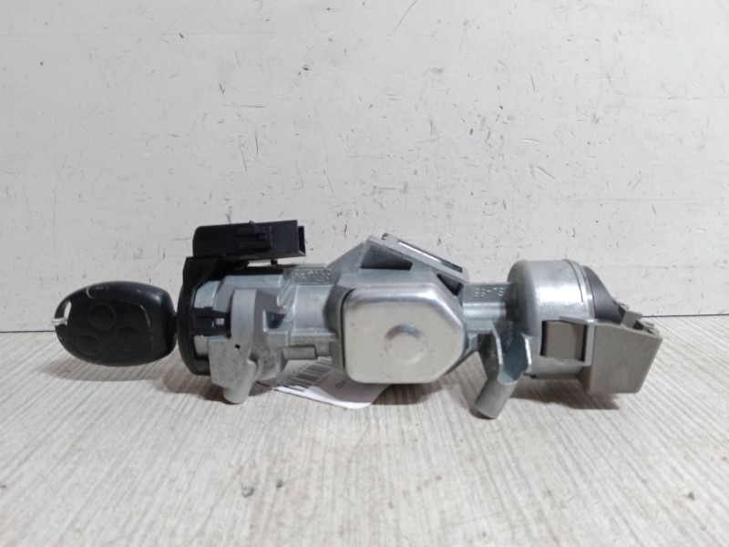 Recambio de clausor para ford focus c-max (dm2) 1.6 tdci referencia OEM IAM    Recambio de clausor para ford focus c-max (dm2) 1.6 tdci referencia OEM IAM