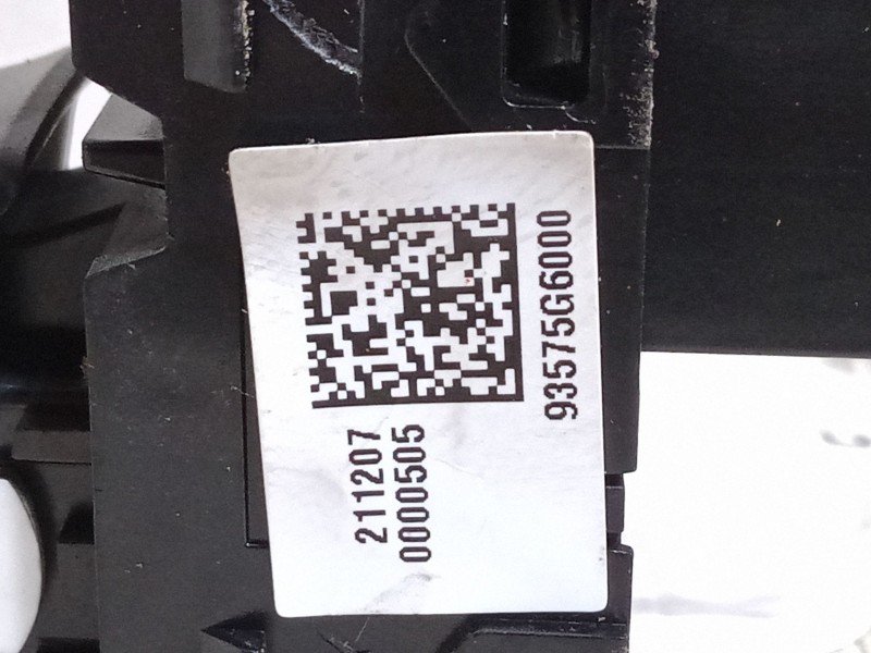 Recambio de mando elevalunas delantero derecho para kia picanto iii (ja) 1.0 referencia OEM IAM   