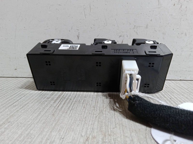 Recambio de mando elevalunas delantero izquierdo para kia picanto iii (ja) 1.0 referencia OEM IAM 9357006020  