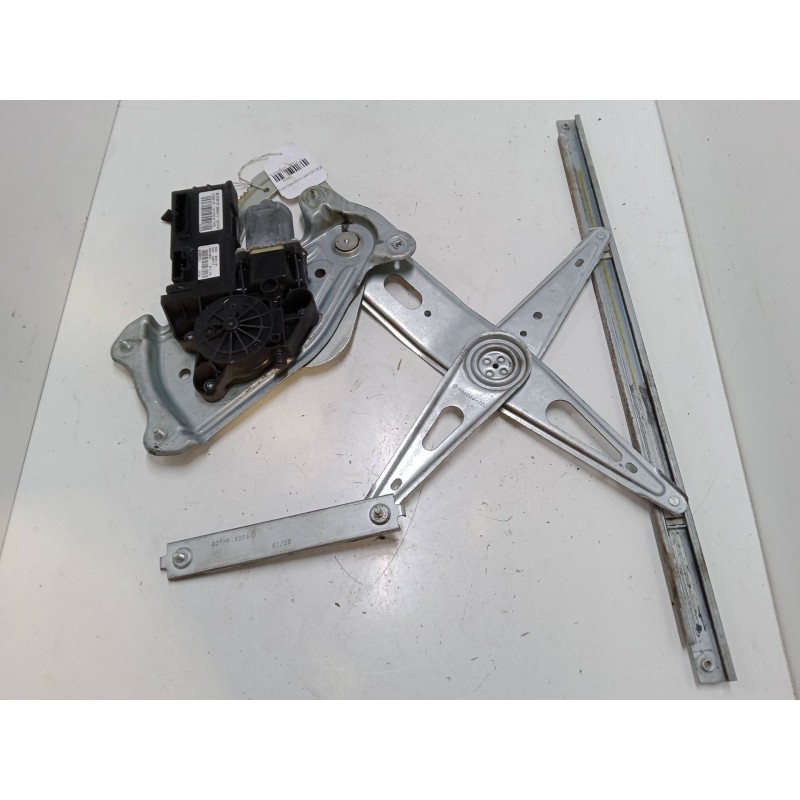 Recambio de elevalunas electrico delantero izquierdo para renault scénic iii (jz0/1_) 1.6 16v (jz0u, jz1b) referencia OEM IAM 96