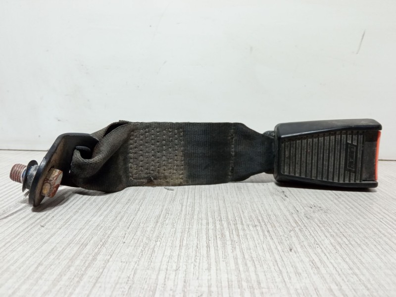 Recambio de anclaje cinturon trasero derecho para fiat cinquecento (170_) 0.9 i.e. s (170af, 170cf) referencia OEM IAM   