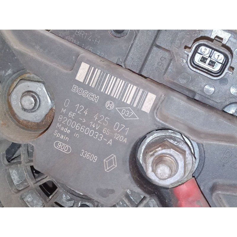 Recambio de alternador para renault clio iii (br0/1, cr0/1) 1.5 dci (br17, cr17) referencia OEM IAM 8200660033A  0124425071
