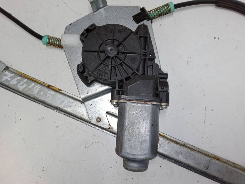 Recambio de elevalunas electrico delantero derecho para renault scénic ii (jm0/1_) 1.6 16v (jm1r) referencia OEM IAM   