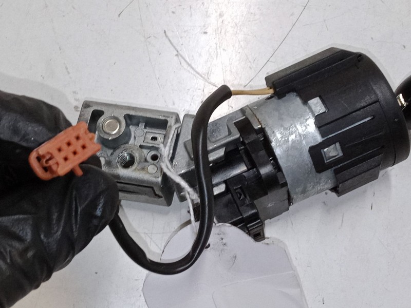 Recambio de clausor para peugeot 307 cc (3b) 1.6 16v referencia OEM IAM 9663123280  