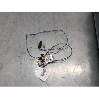 CERRADURA PORTÓN INFERIOR IZQUIERDA A6397400635 