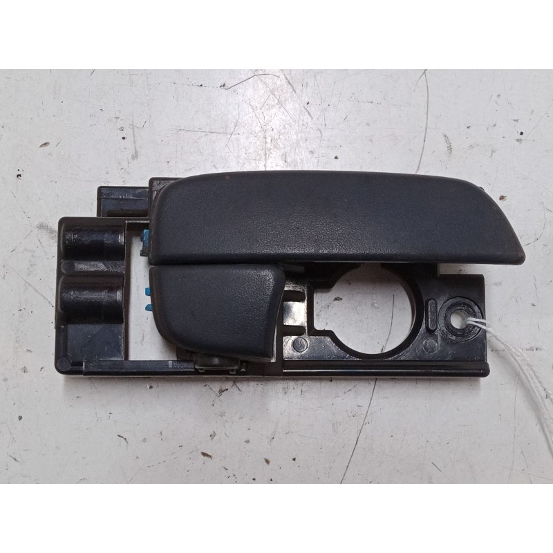 Recambio de maneta interior puerta delantera derecha para hyundai accent iii sedán (mc) 1.5 crdi gls referencia OEM IAM   