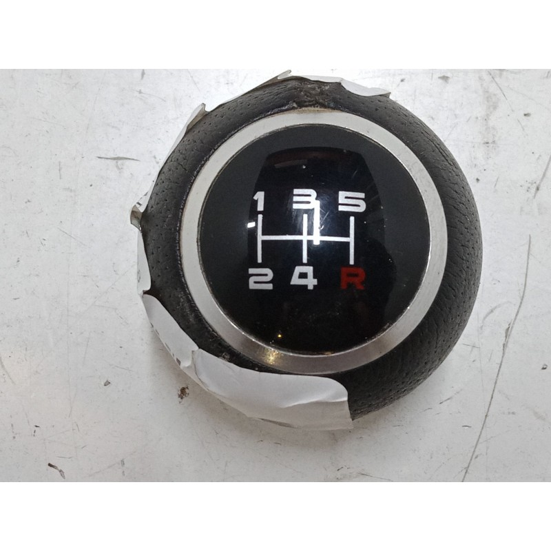 Recambio de pomo palanca cambio para fiat punto (188_) 1.2 60 (188.030, .050, .130, .150, .230, .250) referencia OEM IAM   