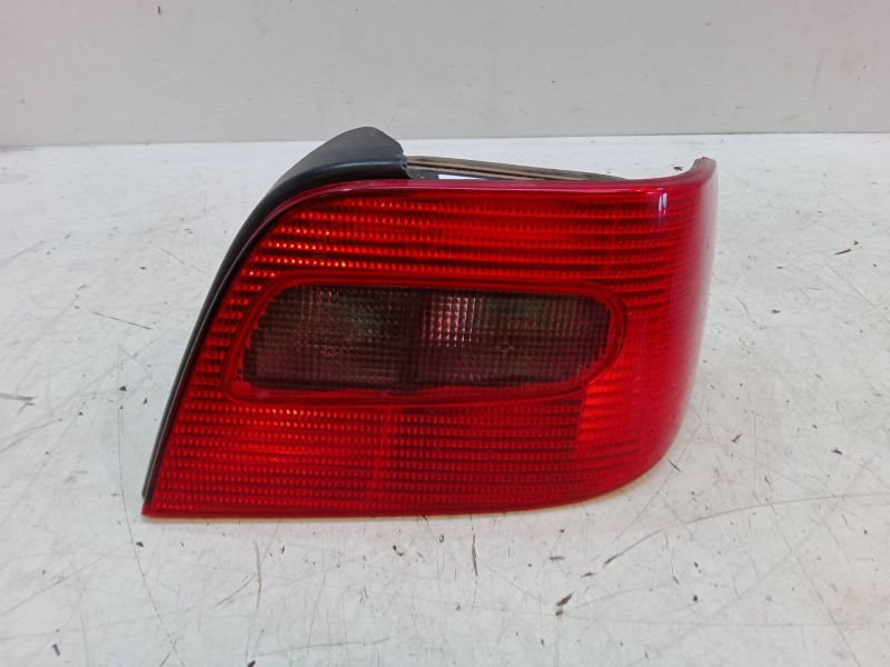 Recambio de piloto trasero derecho para citroën xsara (n1) 1.6 16v referencia OEM IAM   