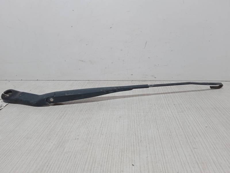 BRAZO LIMPIA DELANTERO IZQUIERDO 
