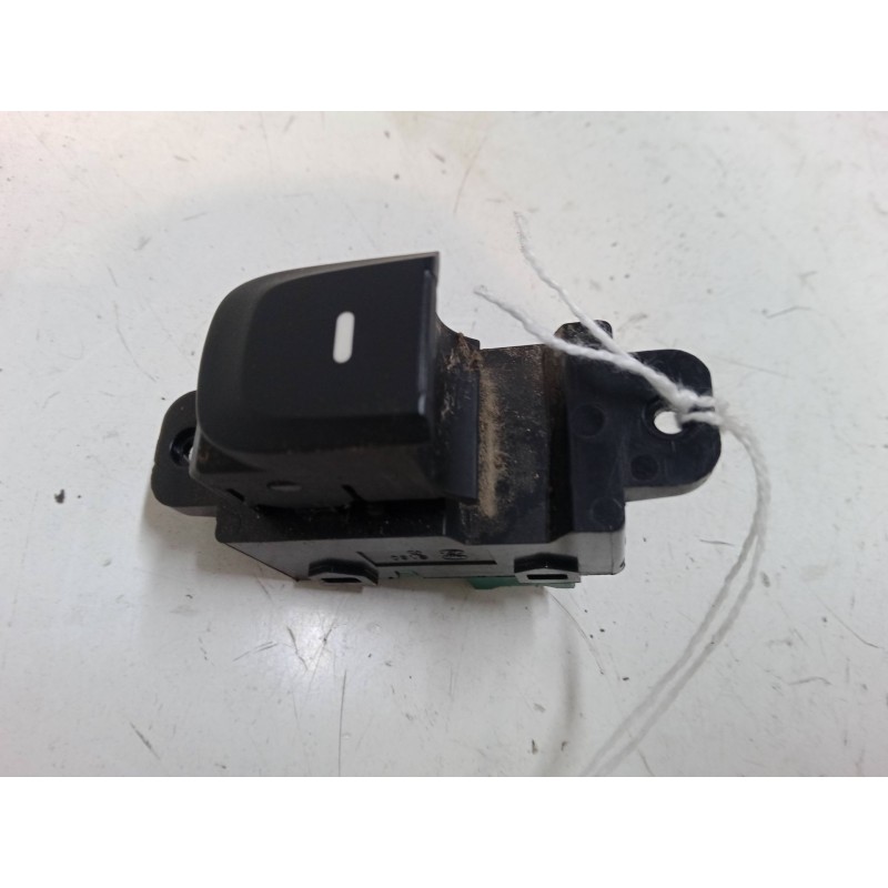 Recambio de mando elevalunas trasero derecho para hyundai i10 ii (ba, ia) 1.0 referencia OEM IAM   