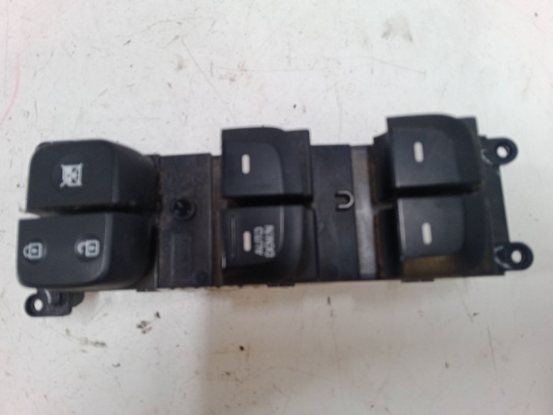 Recambio de mando elevalunas delantero izquierdo para hyundai i10 ii (ba, ia) 1.0 referencia OEM IAM   